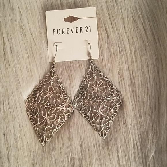 Forever 21 Jewelry - Forever 21 Pink/Gold EarringsForever 21 Pink/Gold